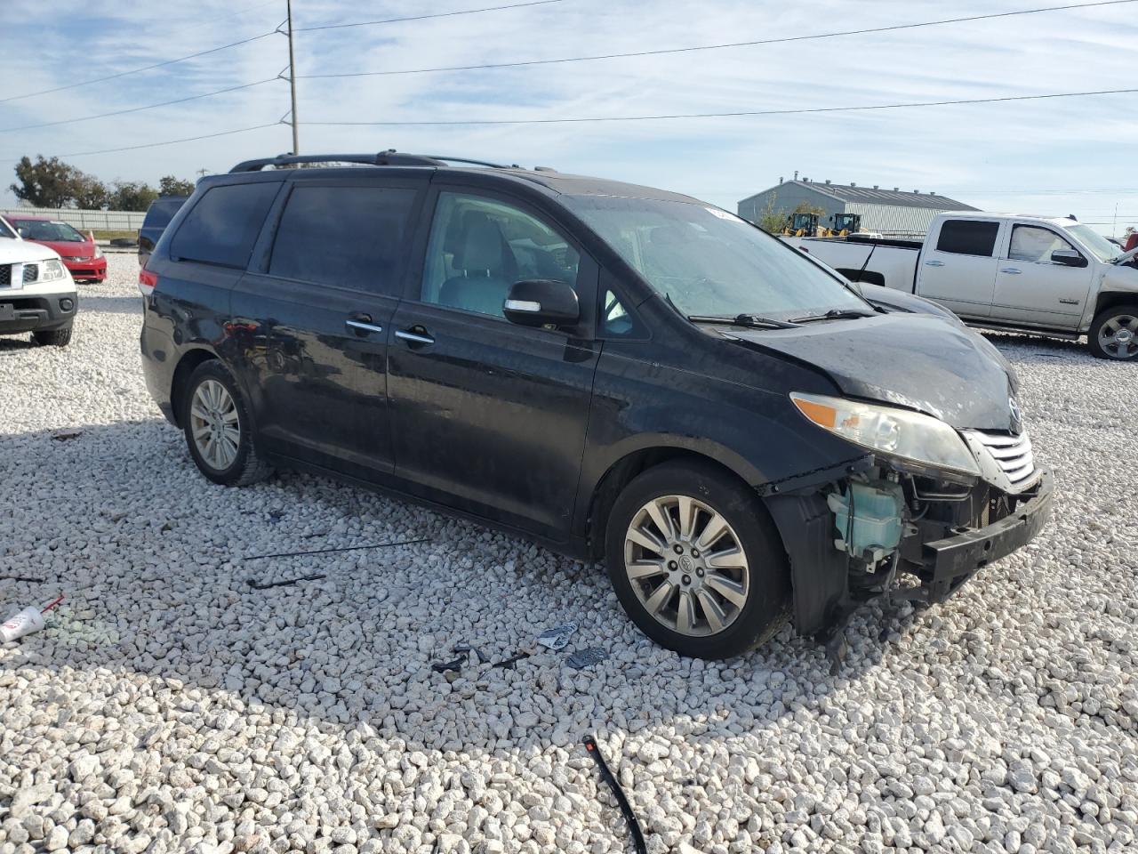 2014 Toyota Sienna - Image 4