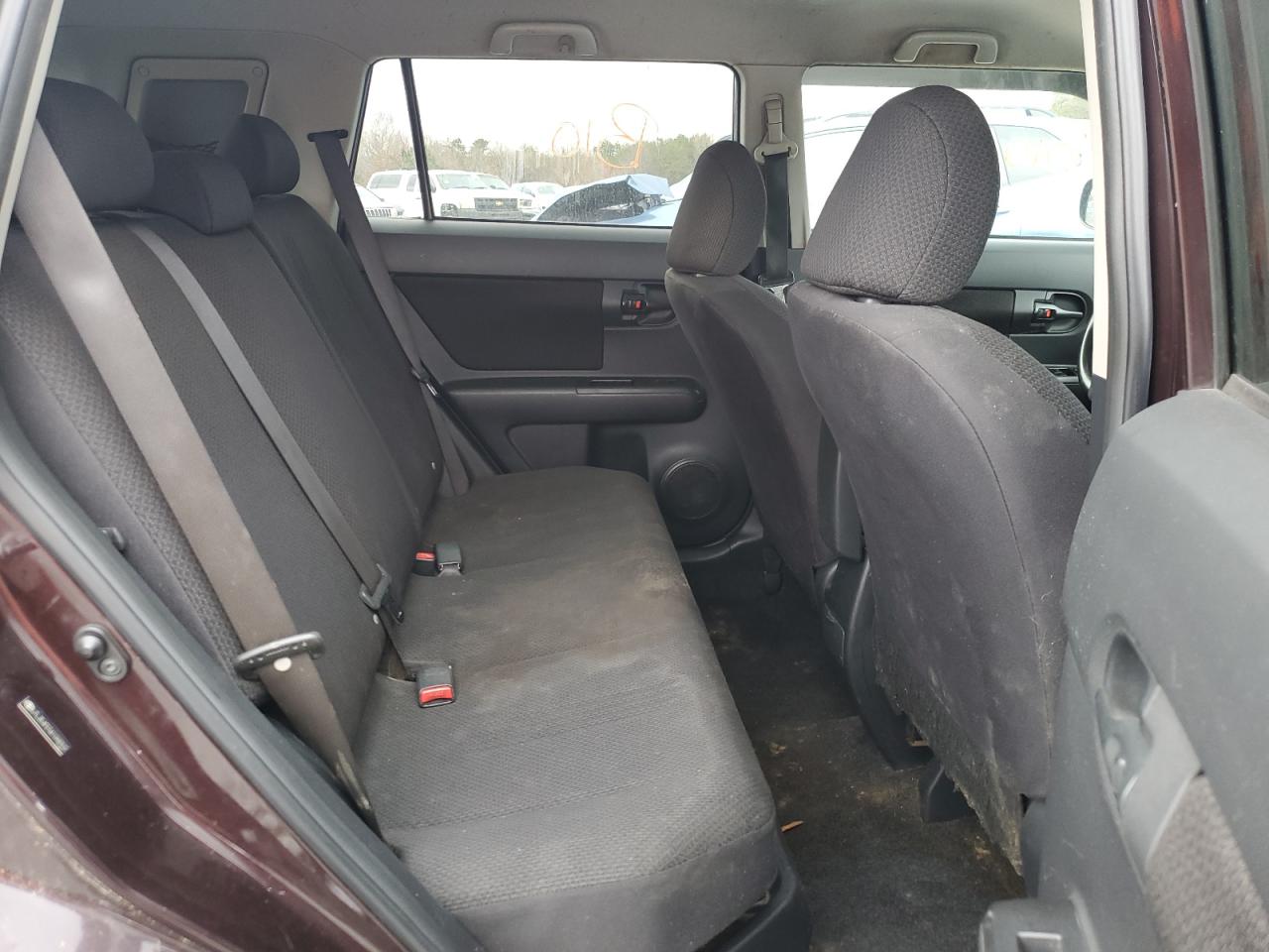 2010 Toyota xB - Image 10