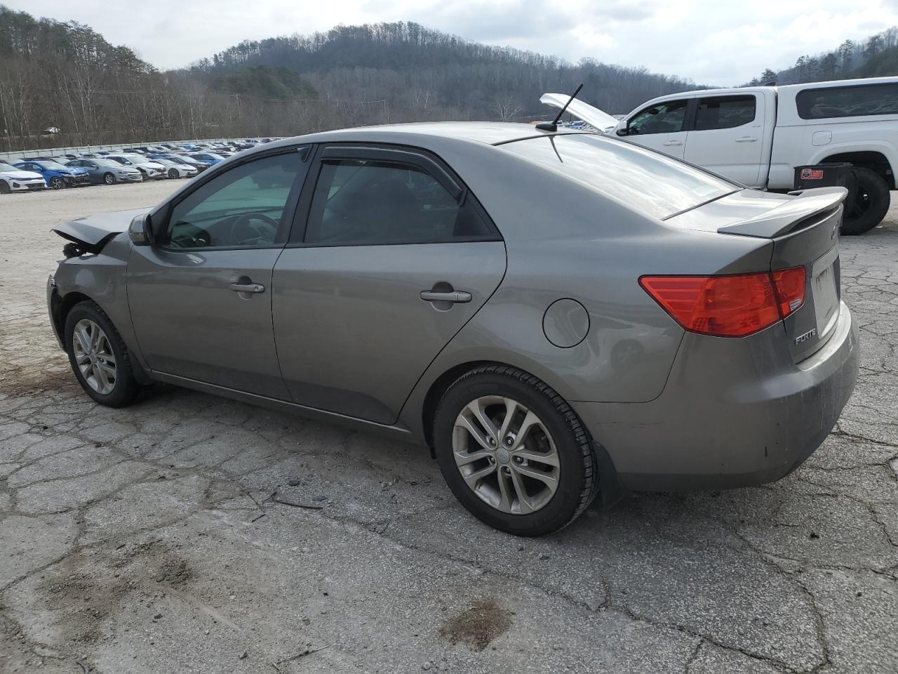 2012 Kia Forte - Image 2