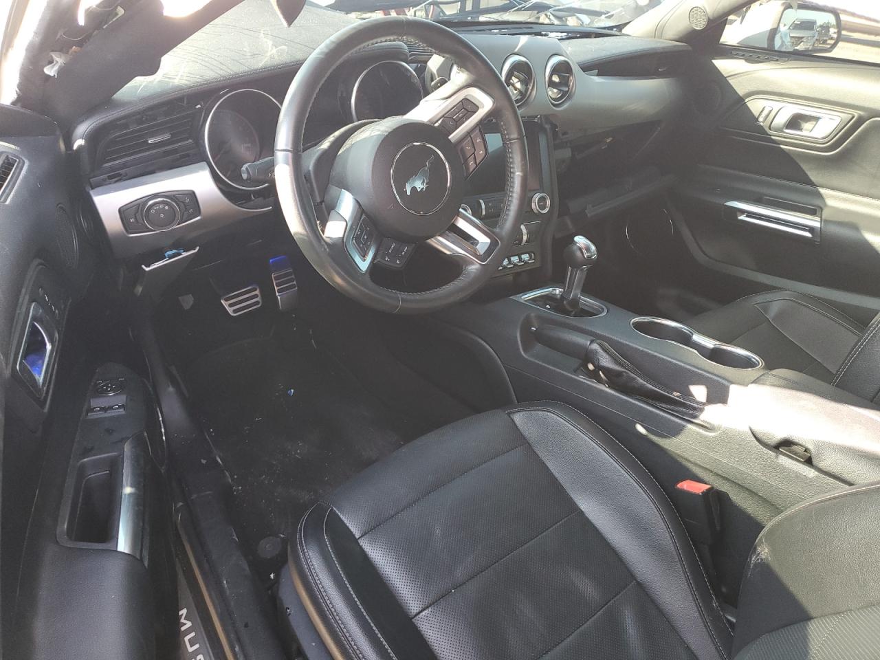2022 Ford Mustang - Image 8