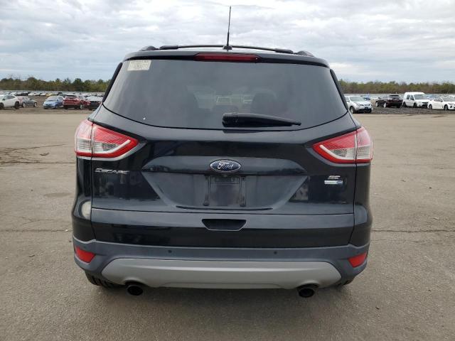  FORD ESCAPE 2015 Czarny