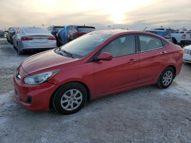  HYUNDAI ACCENT 2013 Красный