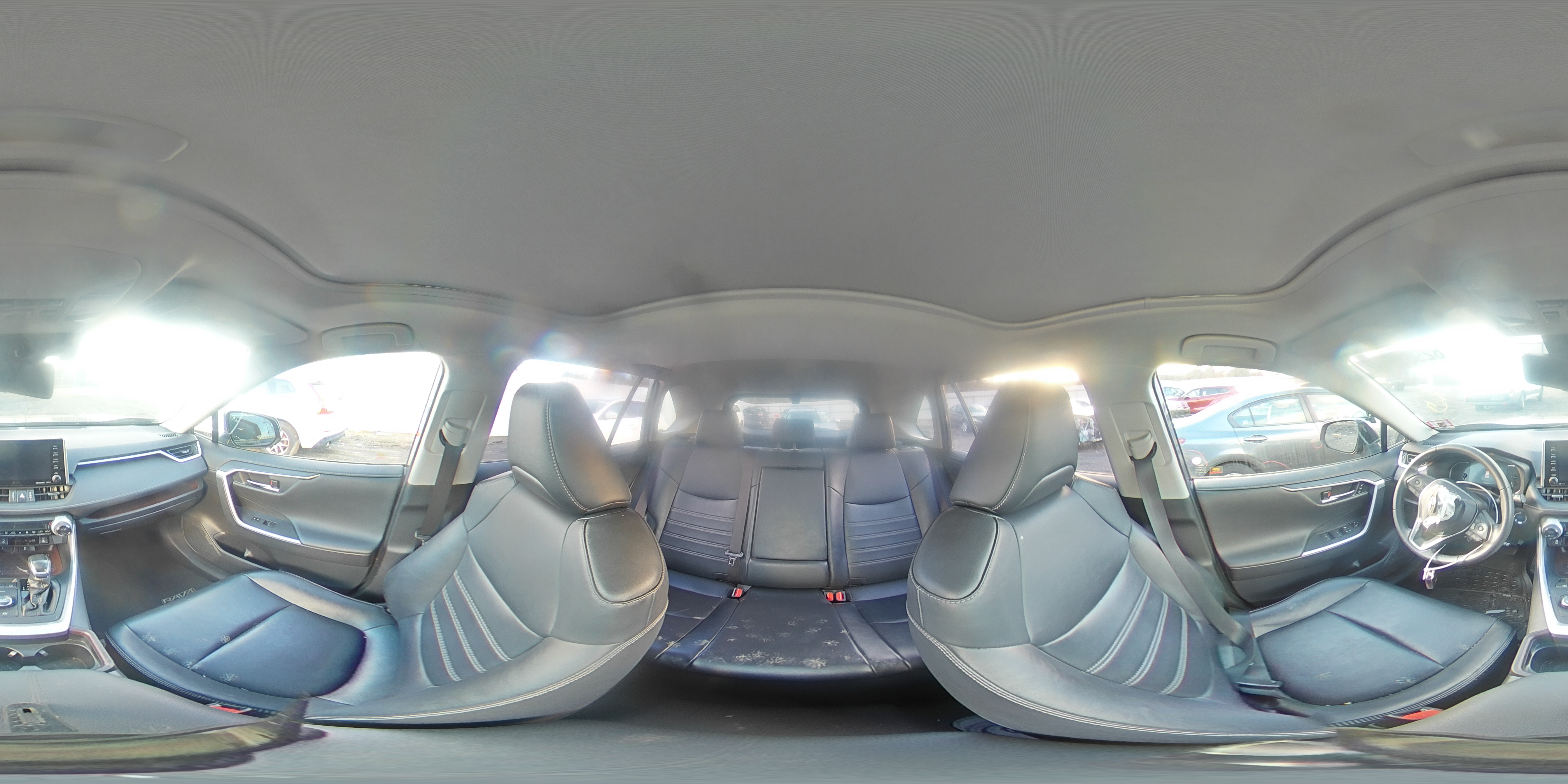 2019 Toyota RAV 4 - Image 13