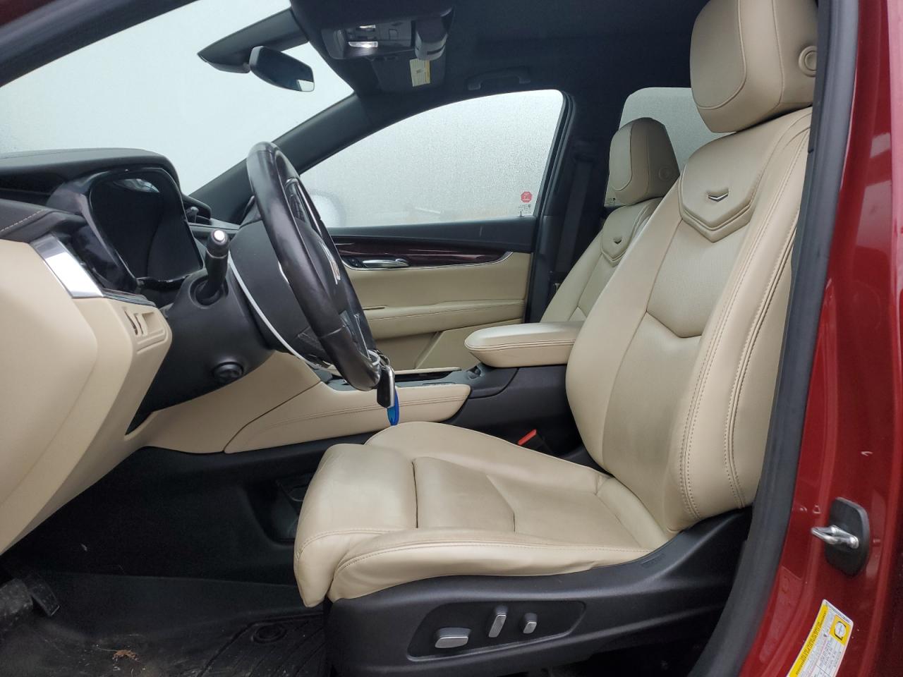 2017 Cadillac XT5 - Image 7