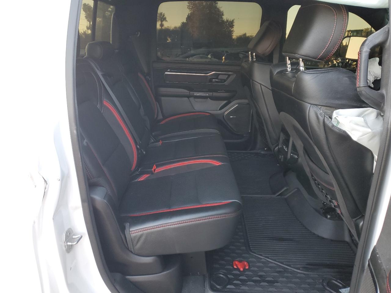 2022 RAM 1500 - Image 10