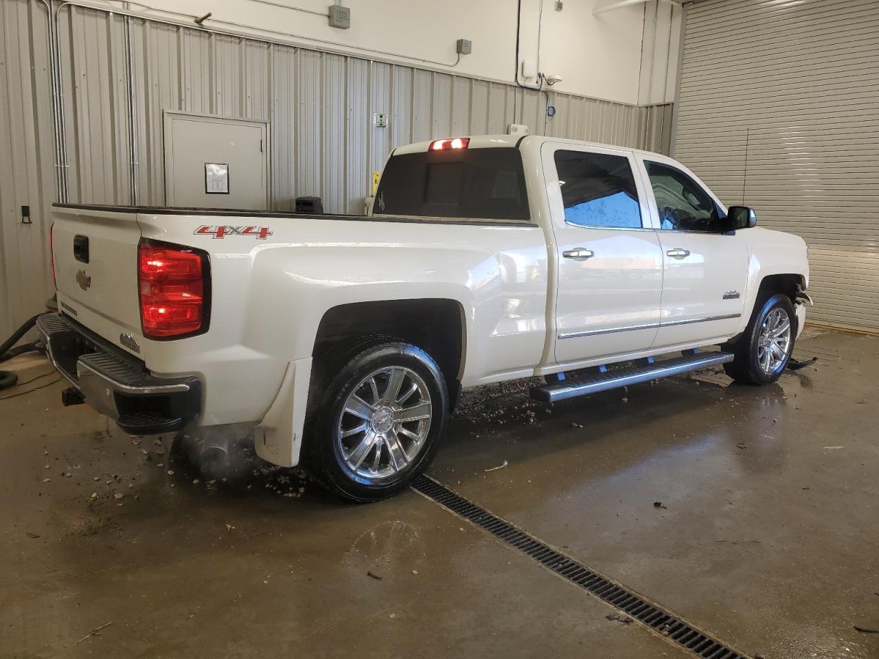 2015 Chevrolet Silverado - Image 3