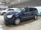 2010 Chrysler Town & Country Touring للبيع في Candia، NH - Front End