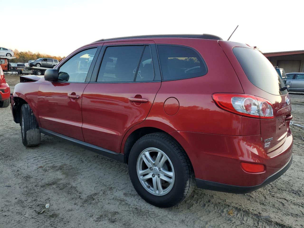 2010 Hyundai Santa Fe - Image 2