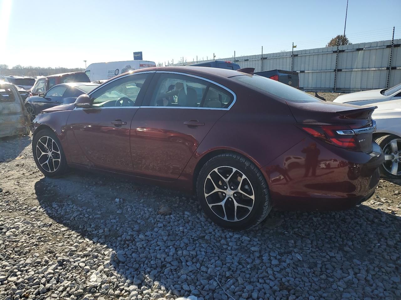 VIN 2G4GL5EX7H9116205 2017 BUICK REGAL no.2