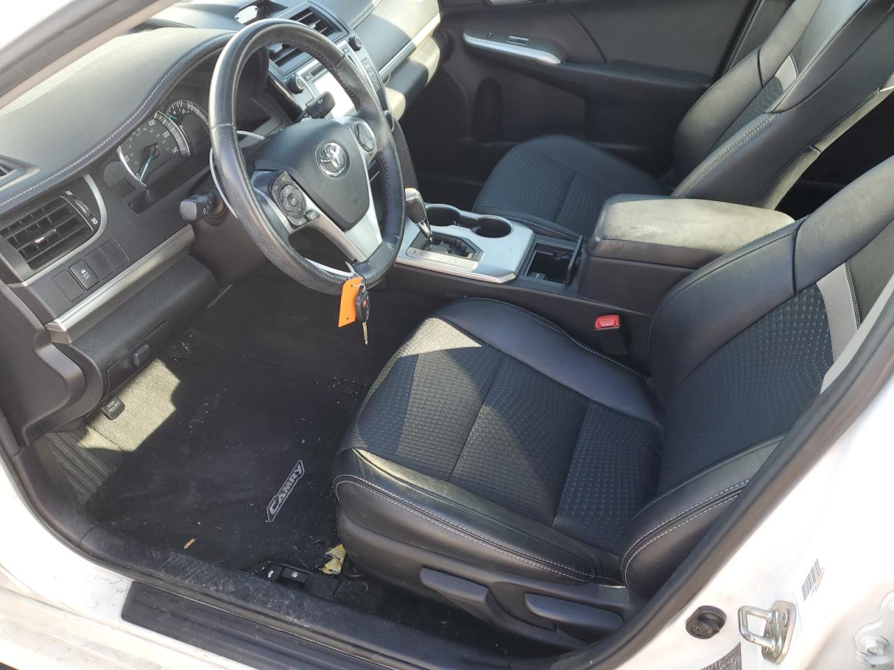 2014 Toyota Camry - Image 7