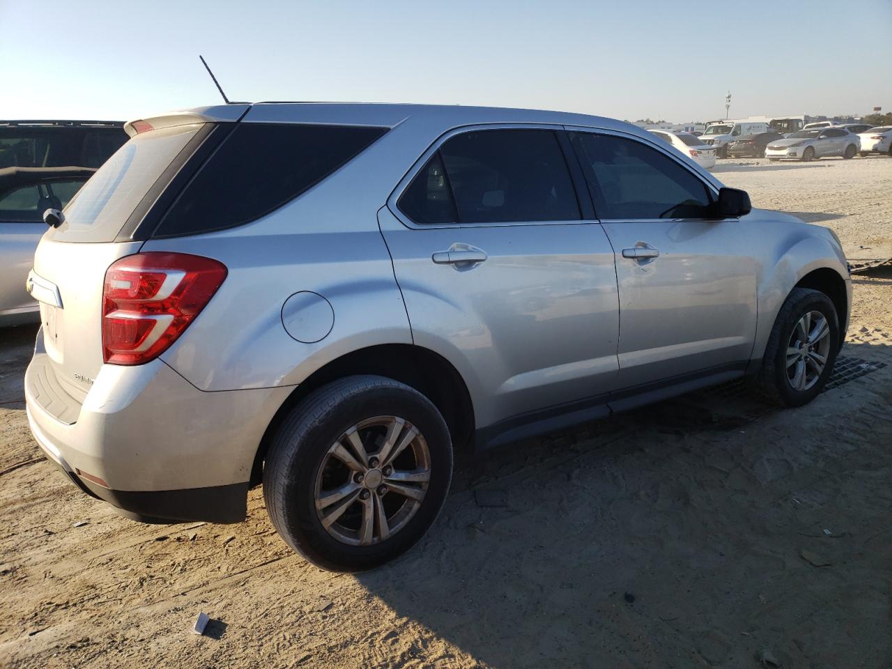 VIN 2GNALBEK3G6317734 2016 CHEVROLET EQUINOX no.3