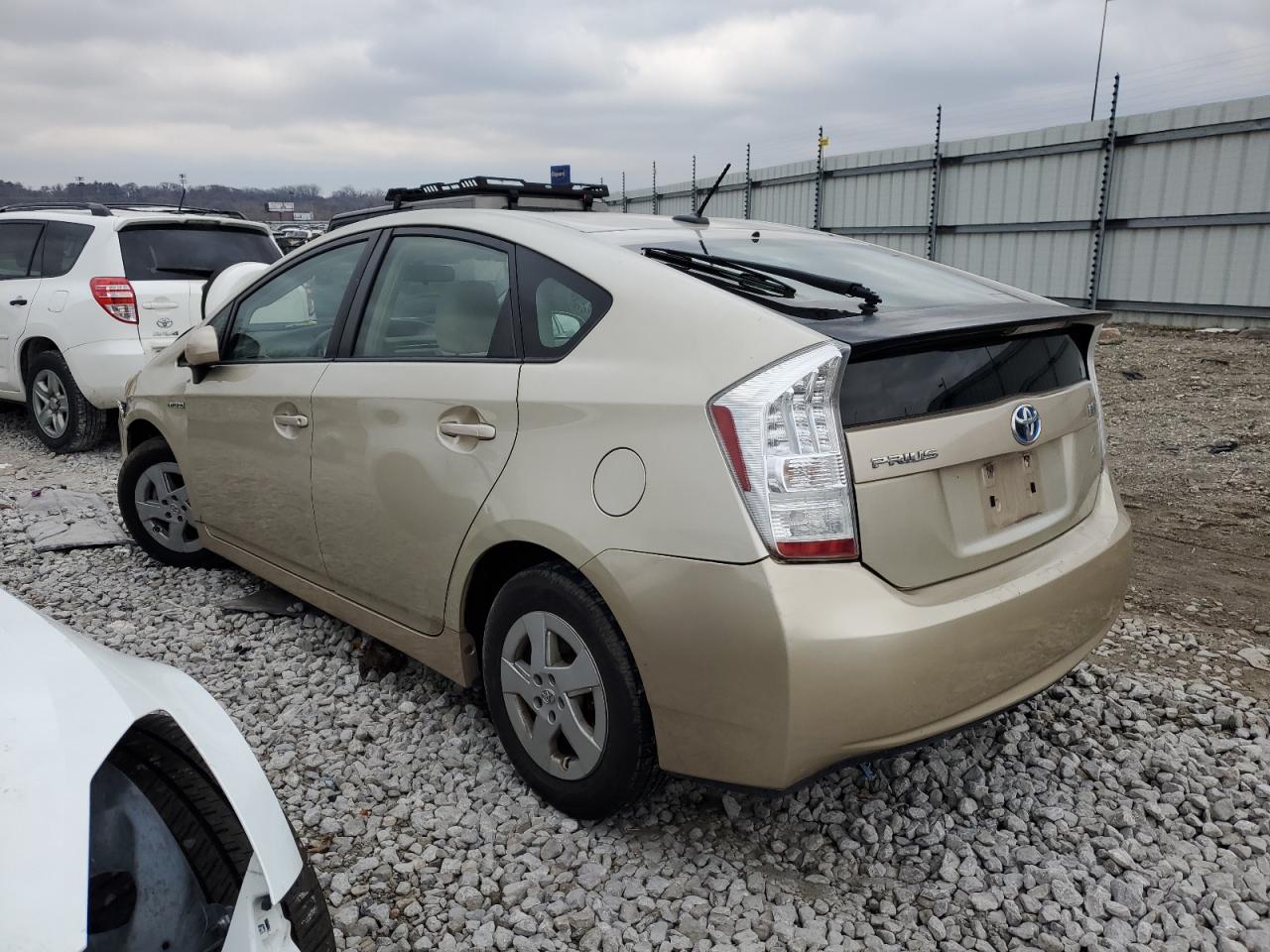 2011 Toyota Prius - Image 2
