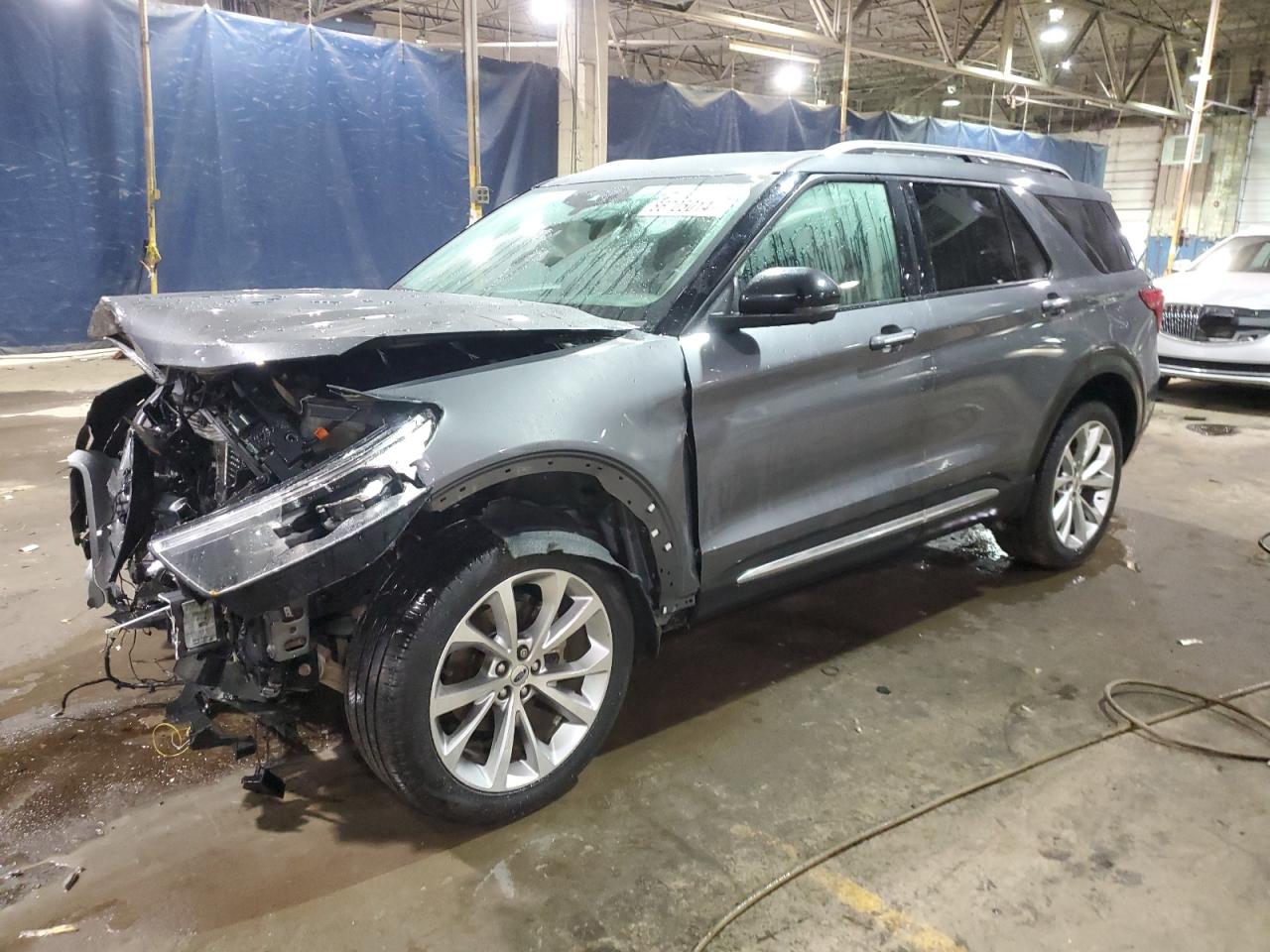 2022 Ford Explorer - Image 1
