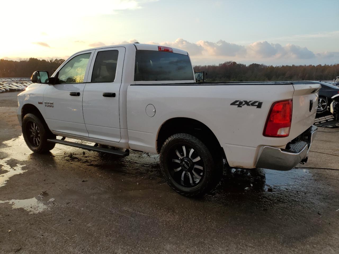 2016 RAM 1500 - Image 2
