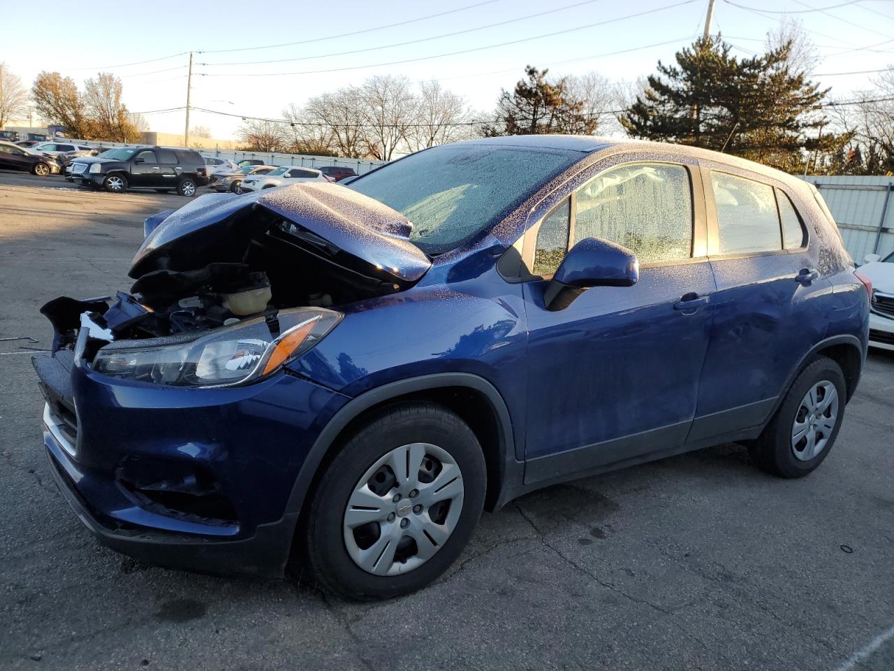 2017 Chevrolet Trax Ls for Sale in Moraine, OH - Front End