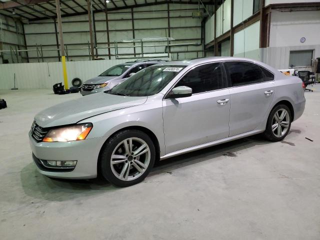  VOLKSWAGEN PASSAT 2013 Silver