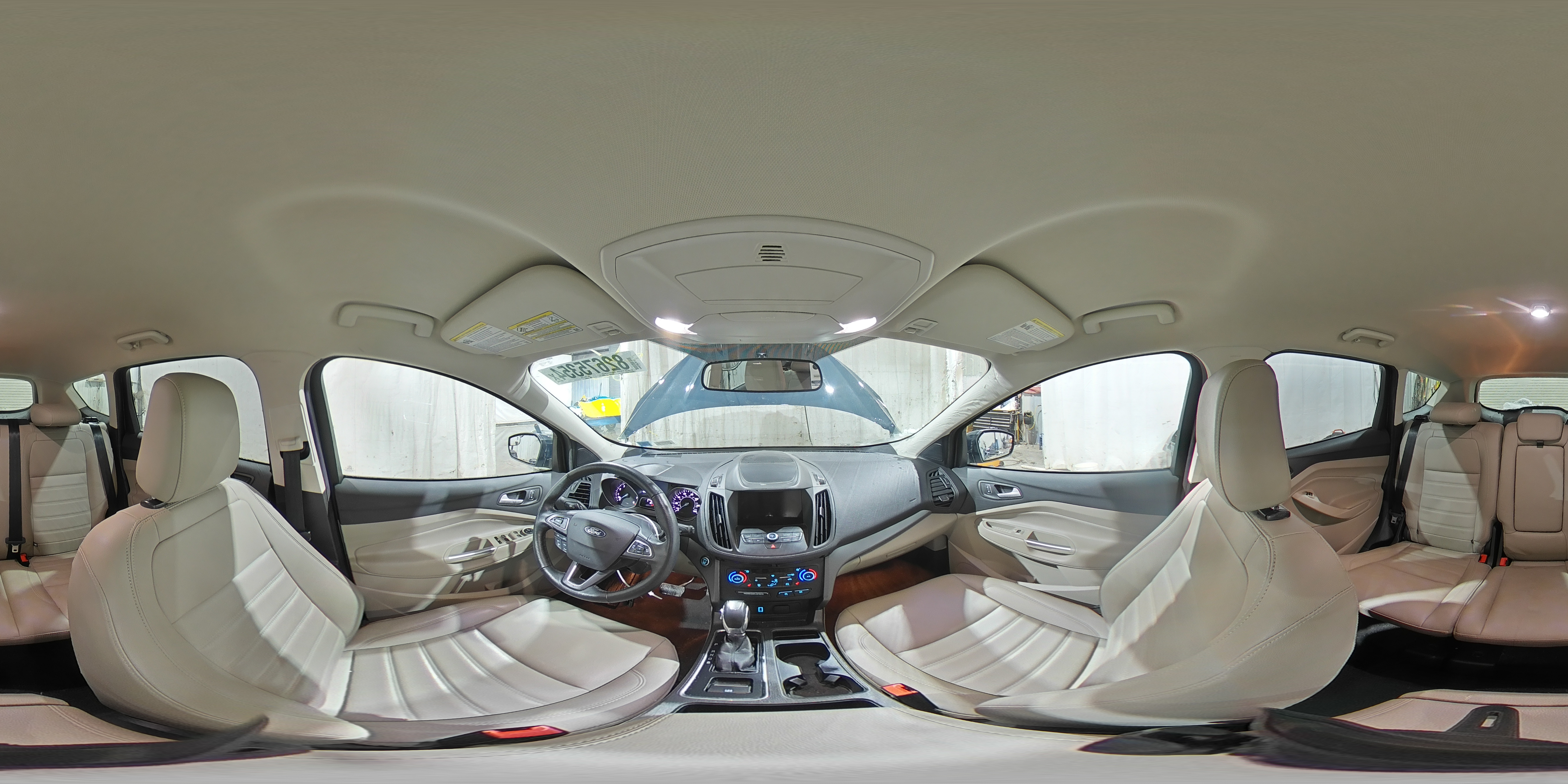 2019 Ford Escape - Image 16