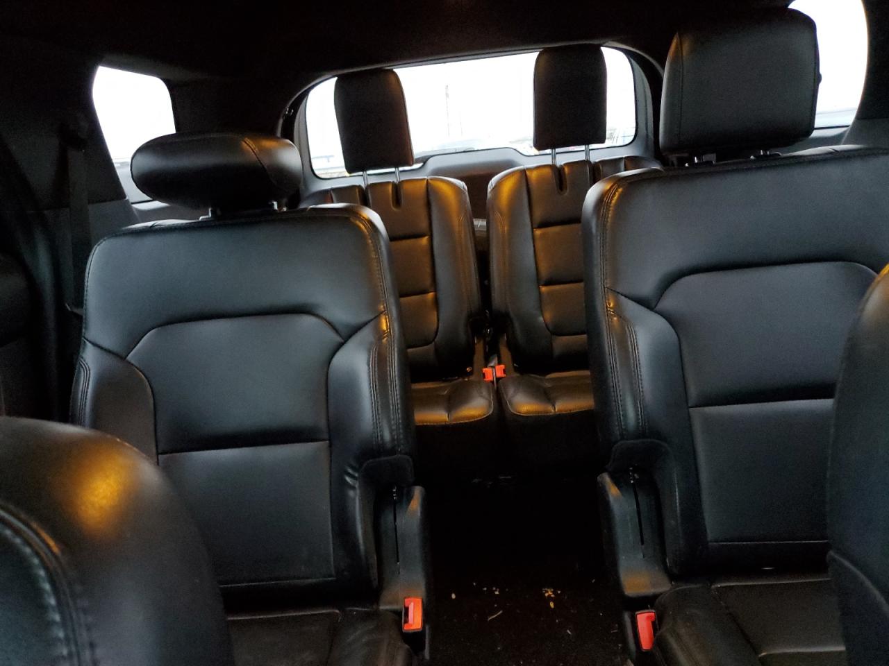 2019 Ford Explorer - Image 10