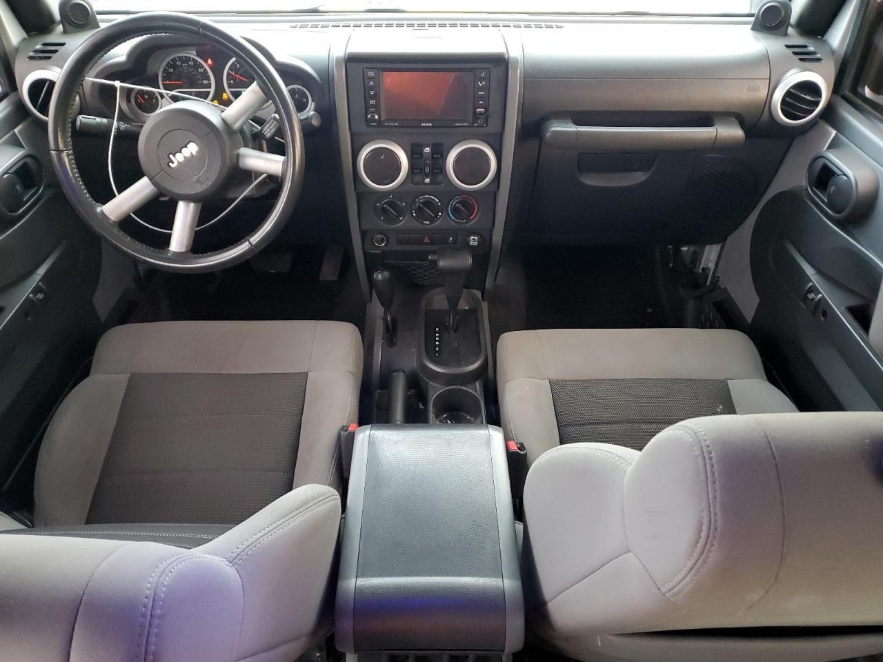 2010 Jeep Wrangler Unlimited Sahara VIN: 1J4HA5H13AL156375 Lot: 85735274