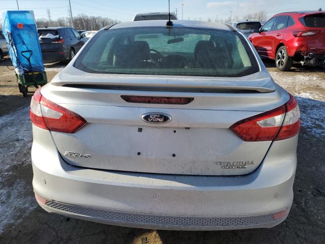  FORD FOCUS 2014 Srebrny