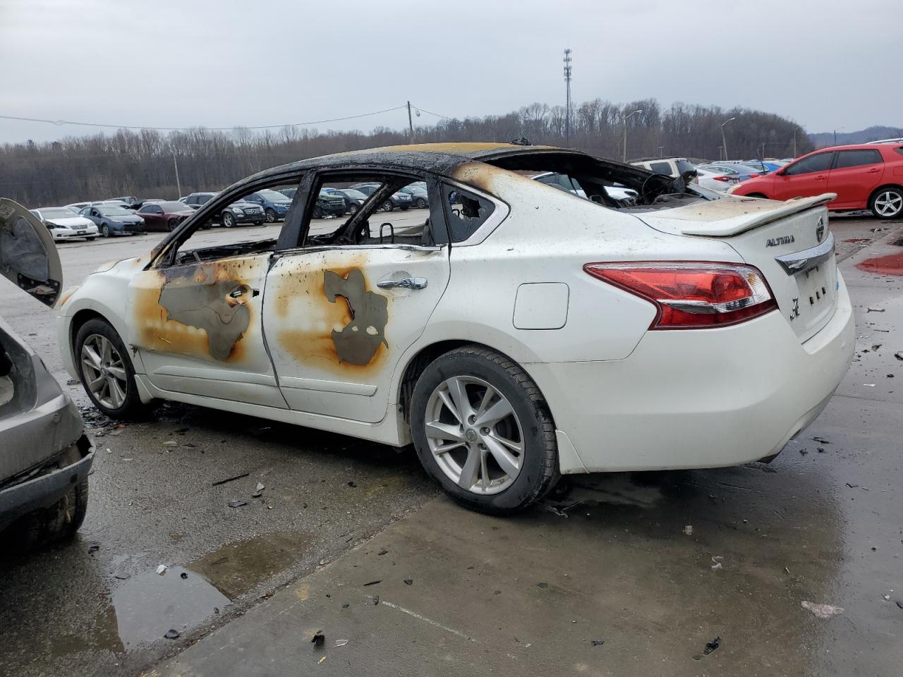 2013 Nissan Altima - Image 2