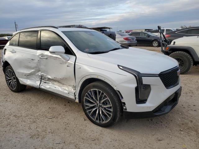  CADILLAC XT4 2024 Белы