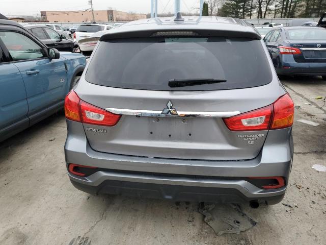  MITSUBISHI OUTLANDER 2018 Сірий