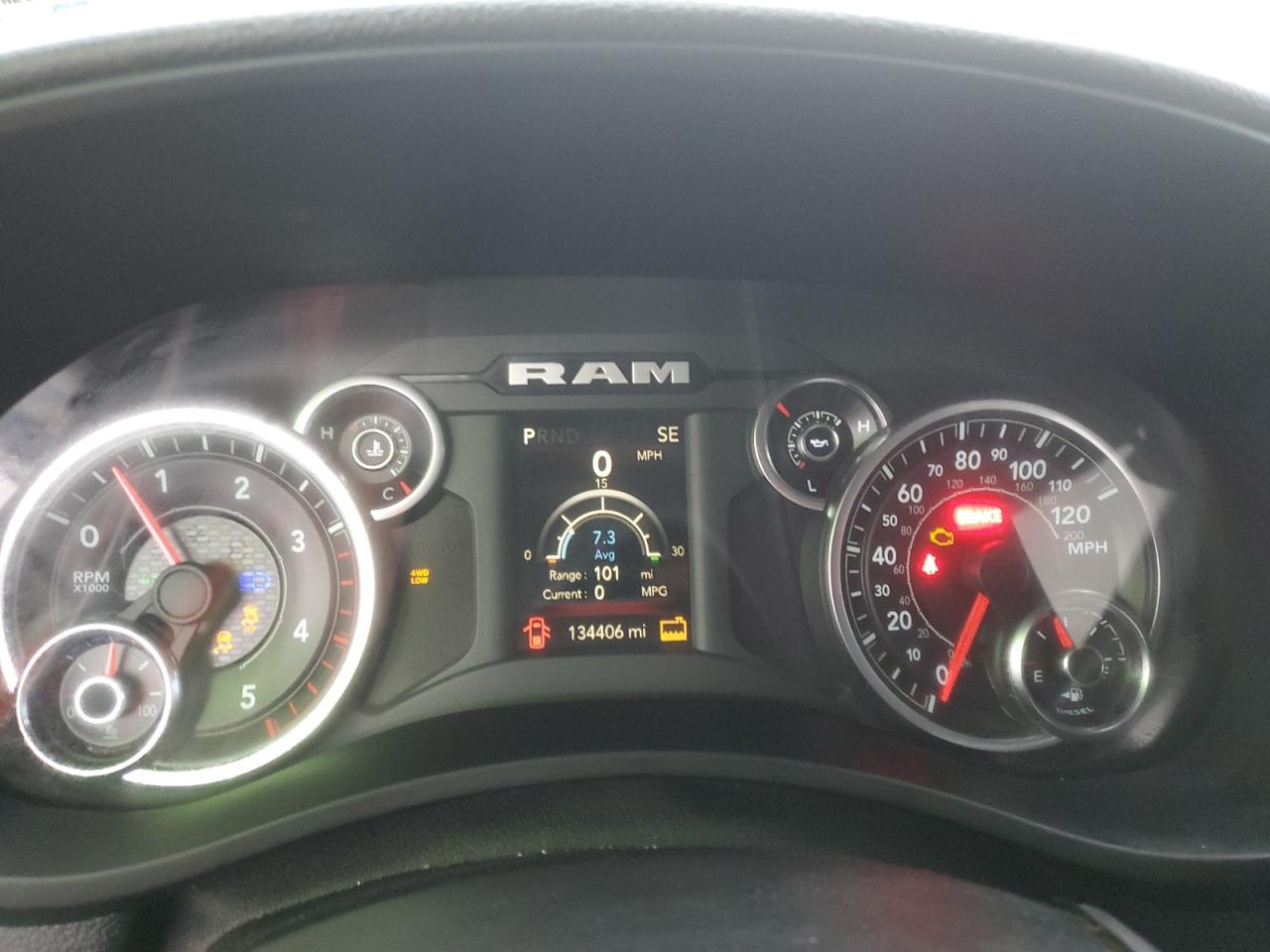 2020 RAM 3500 - Image 9