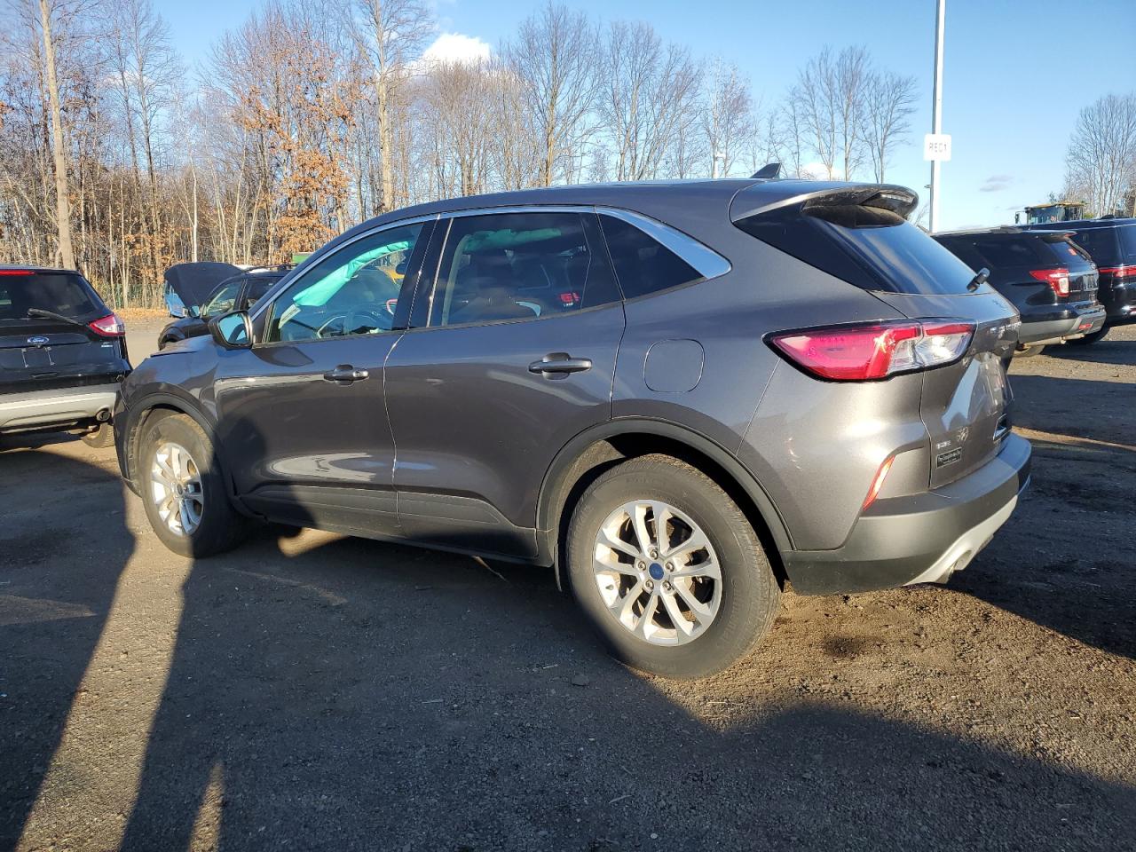 2022 Ford Escape - Image 2