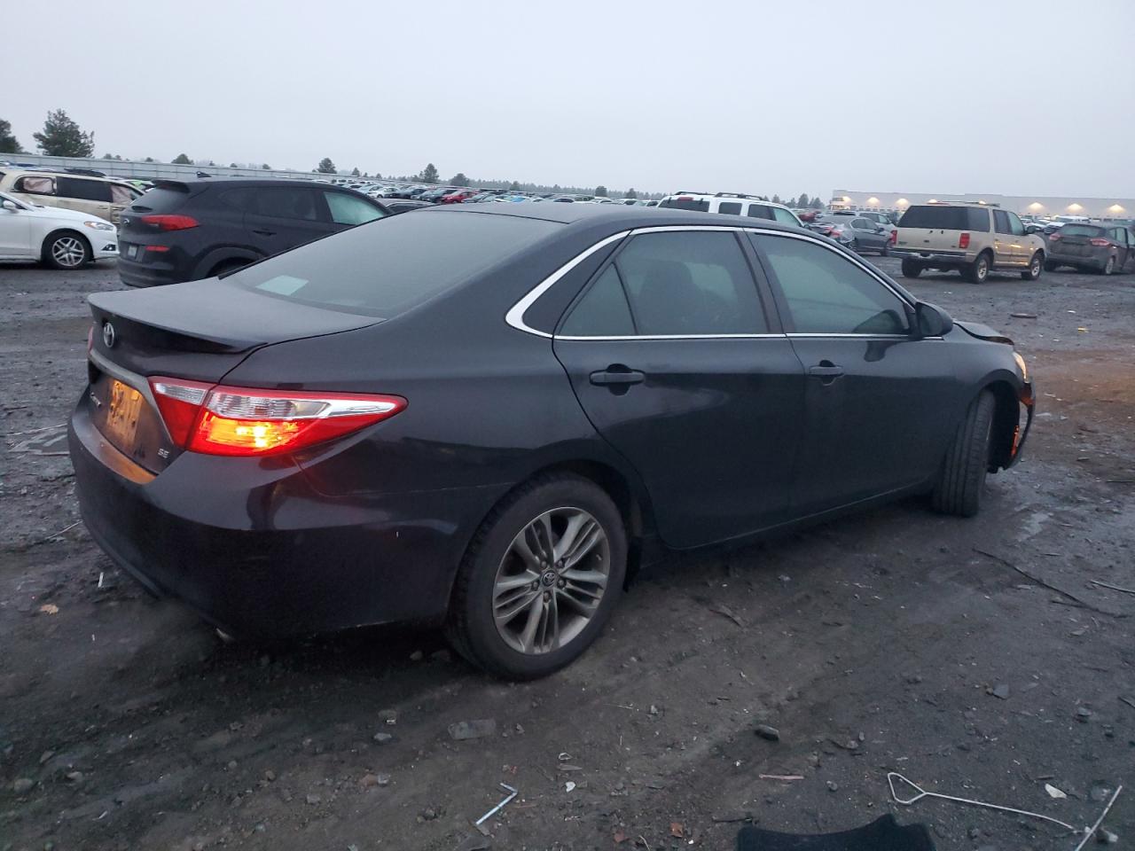 2015 Toyota Camry - Image 3