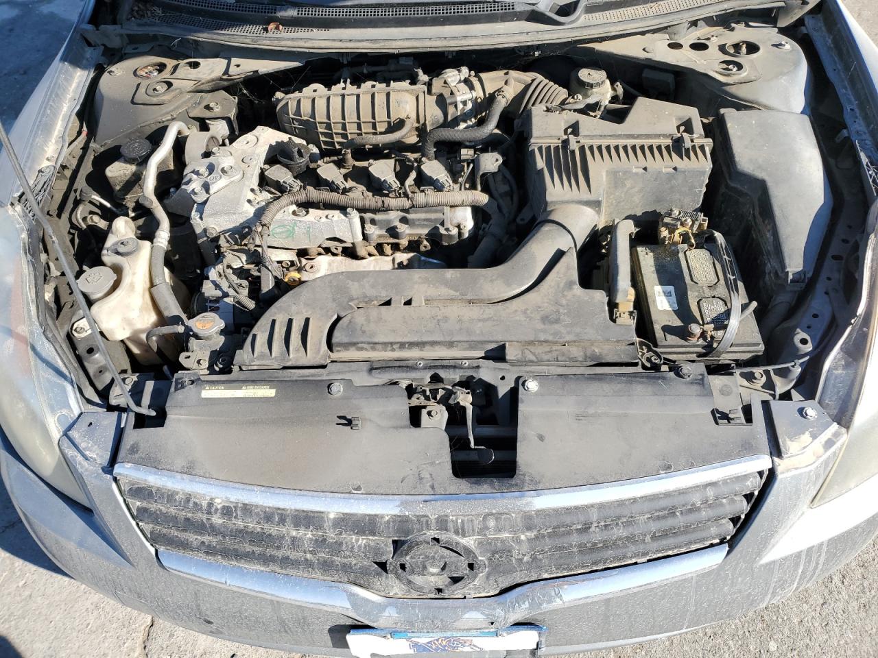 2010 Nissan Altima - Image 11