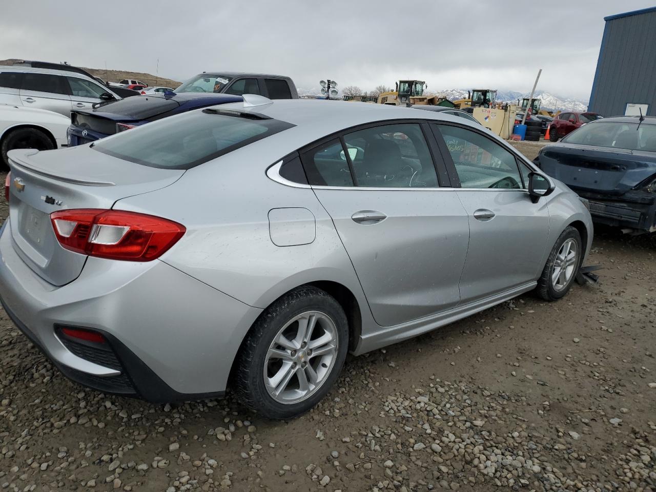2016 Chevrolet Cruze - Image 3