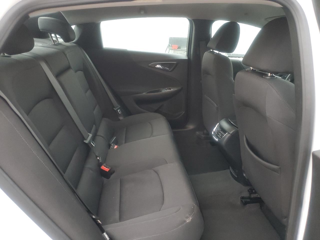 2020 Chevrolet Malibu - Image 10