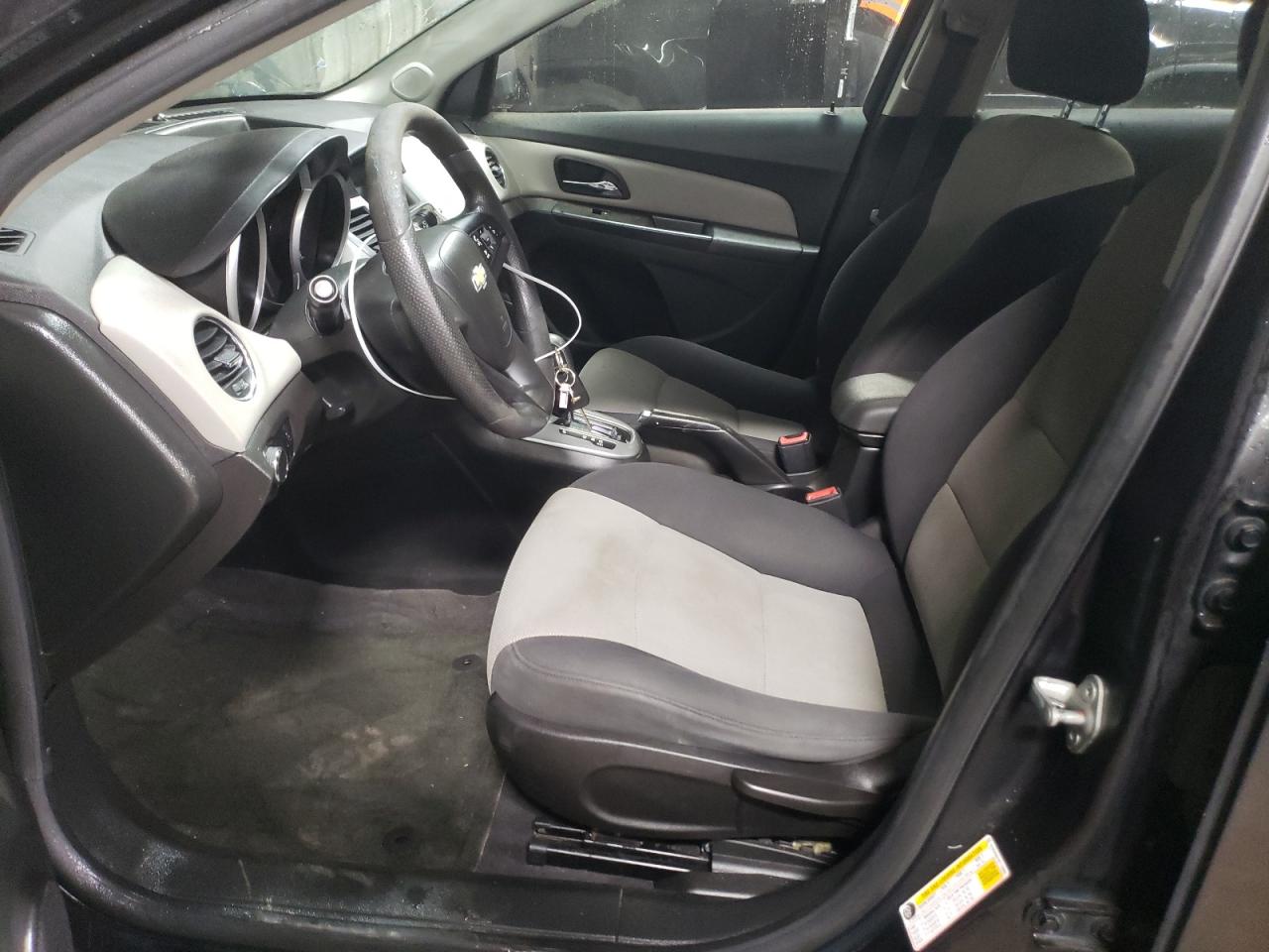 2013 Chevrolet Cruze - Image 7