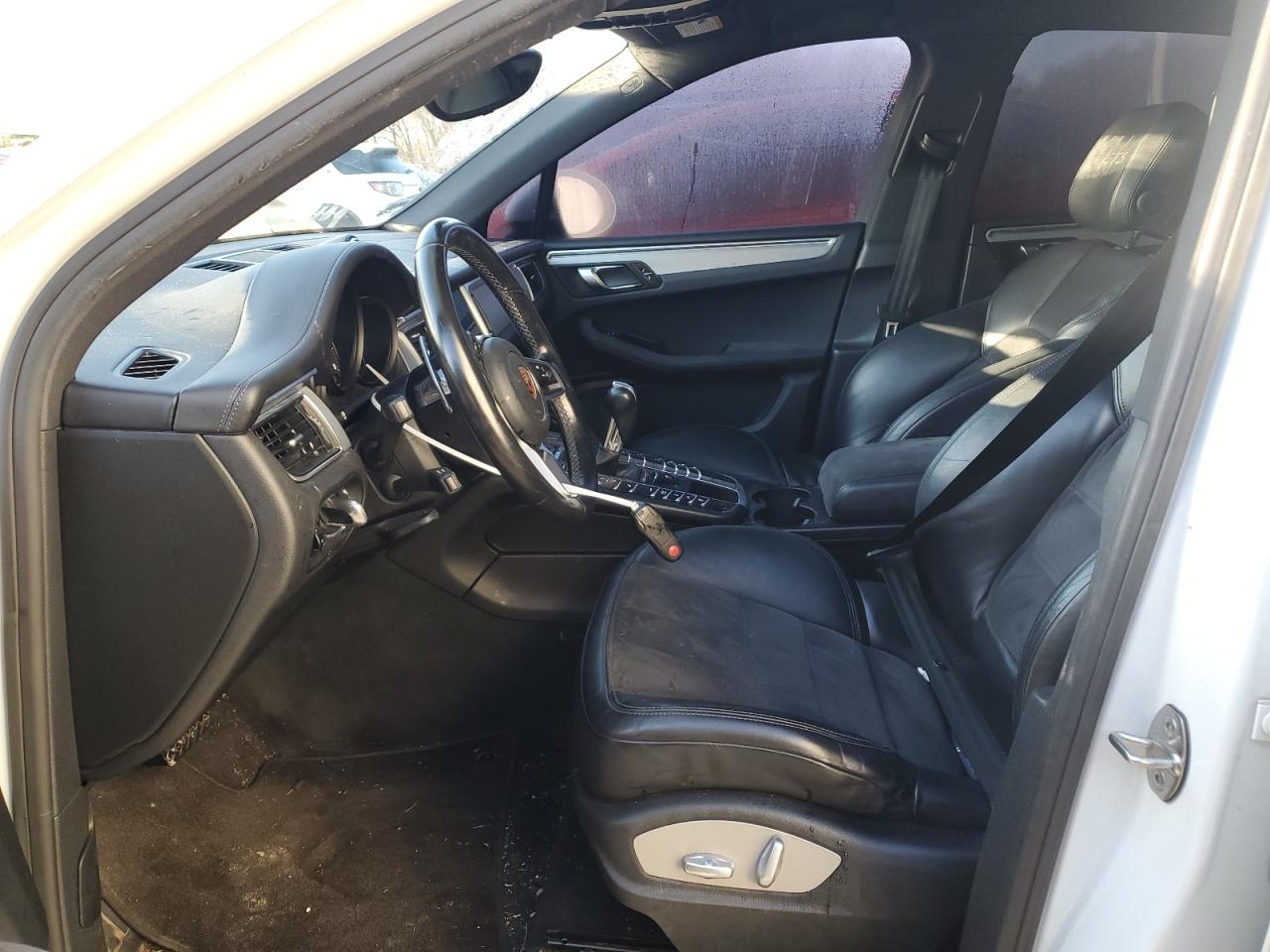 2017 Porsche Macan Gts VIN: WP1AG2A51HLB52173 Lot: 85279404