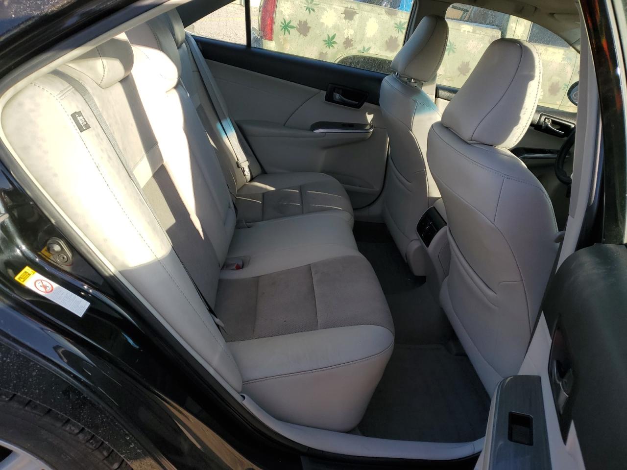 2014 Toyota Camry - Image 10