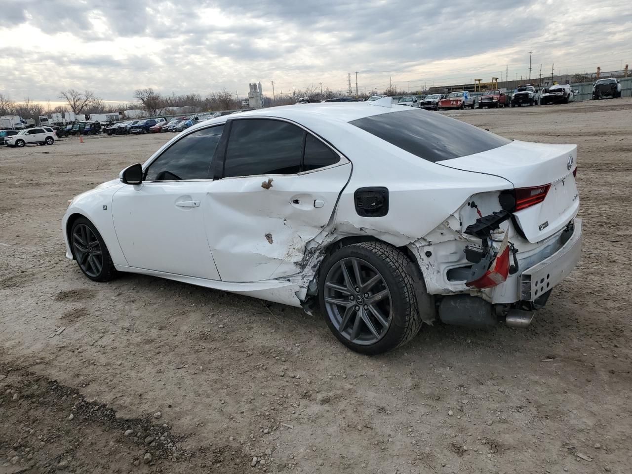 2016 Lexus IS - Image 2