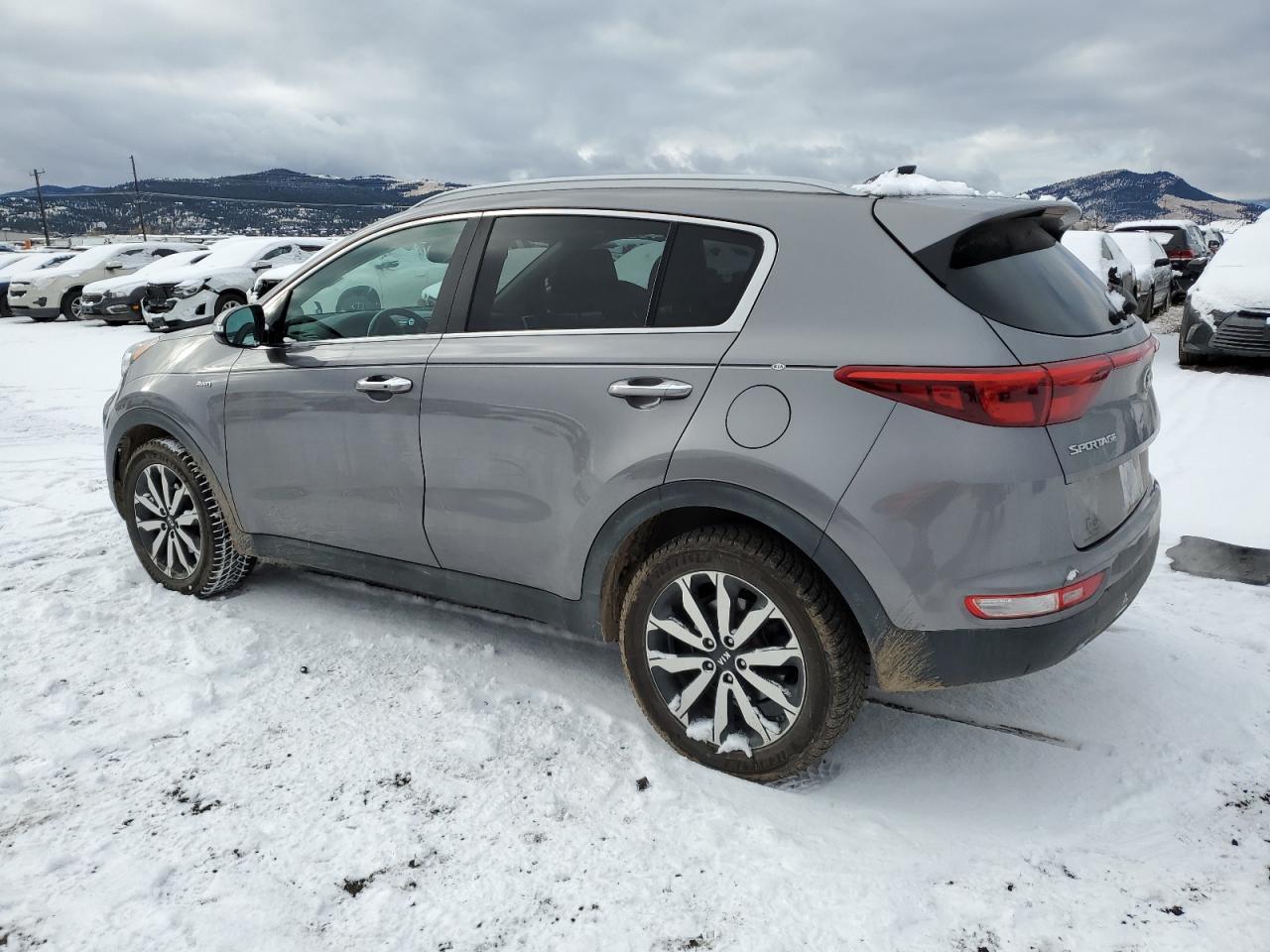 KNDPNCAC9H7149701 2017 KIA SPORTAGE - Image 2