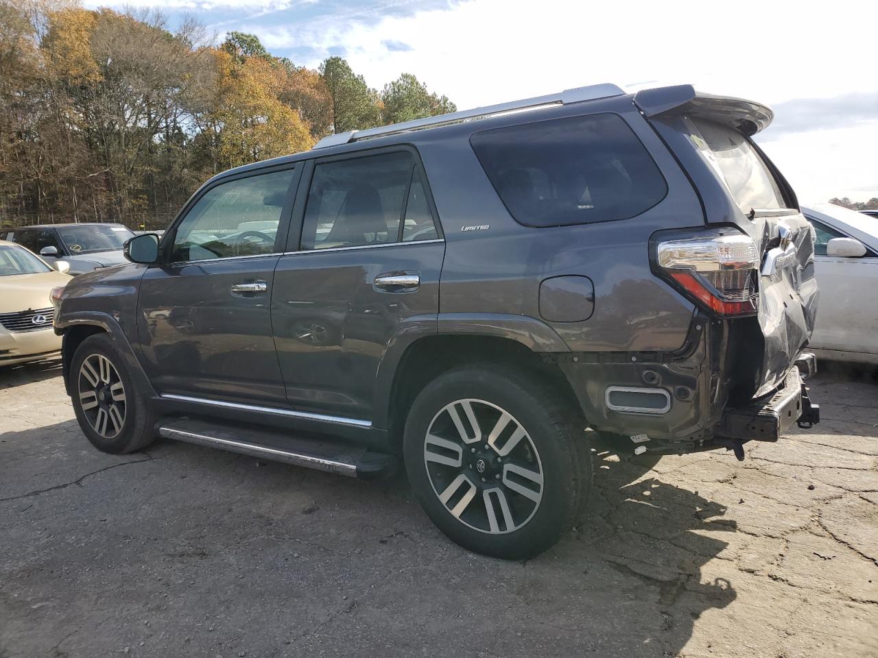 2020 Toyota 4Runner - Image 2