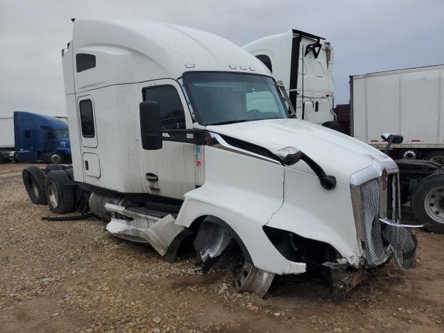 2022 Kenworth Construction T680