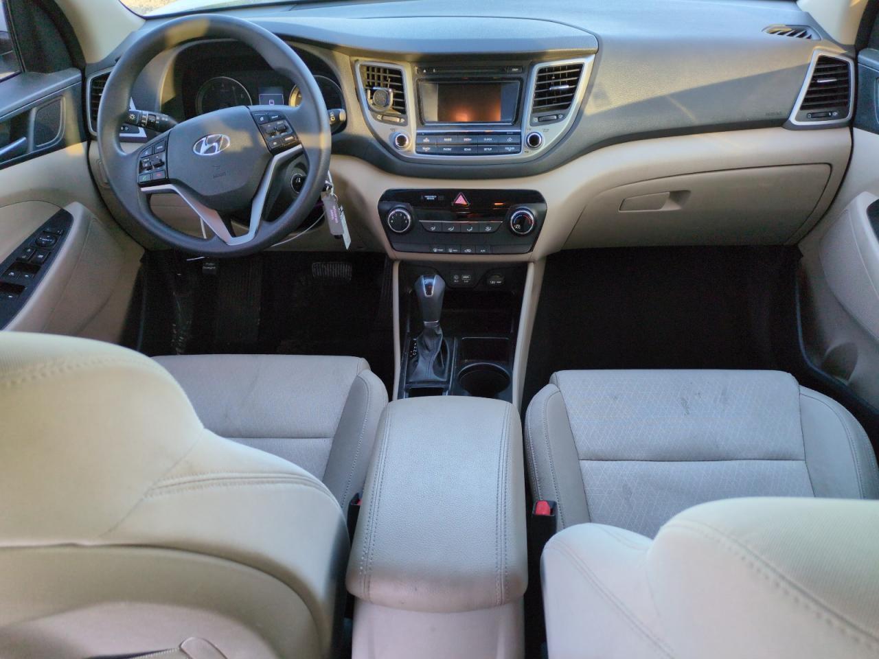 2017 Hyundai Tucson - Image 8