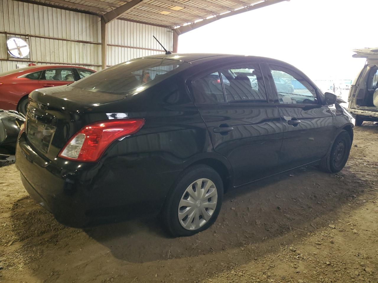 2018 Nissan Versa - Image 3