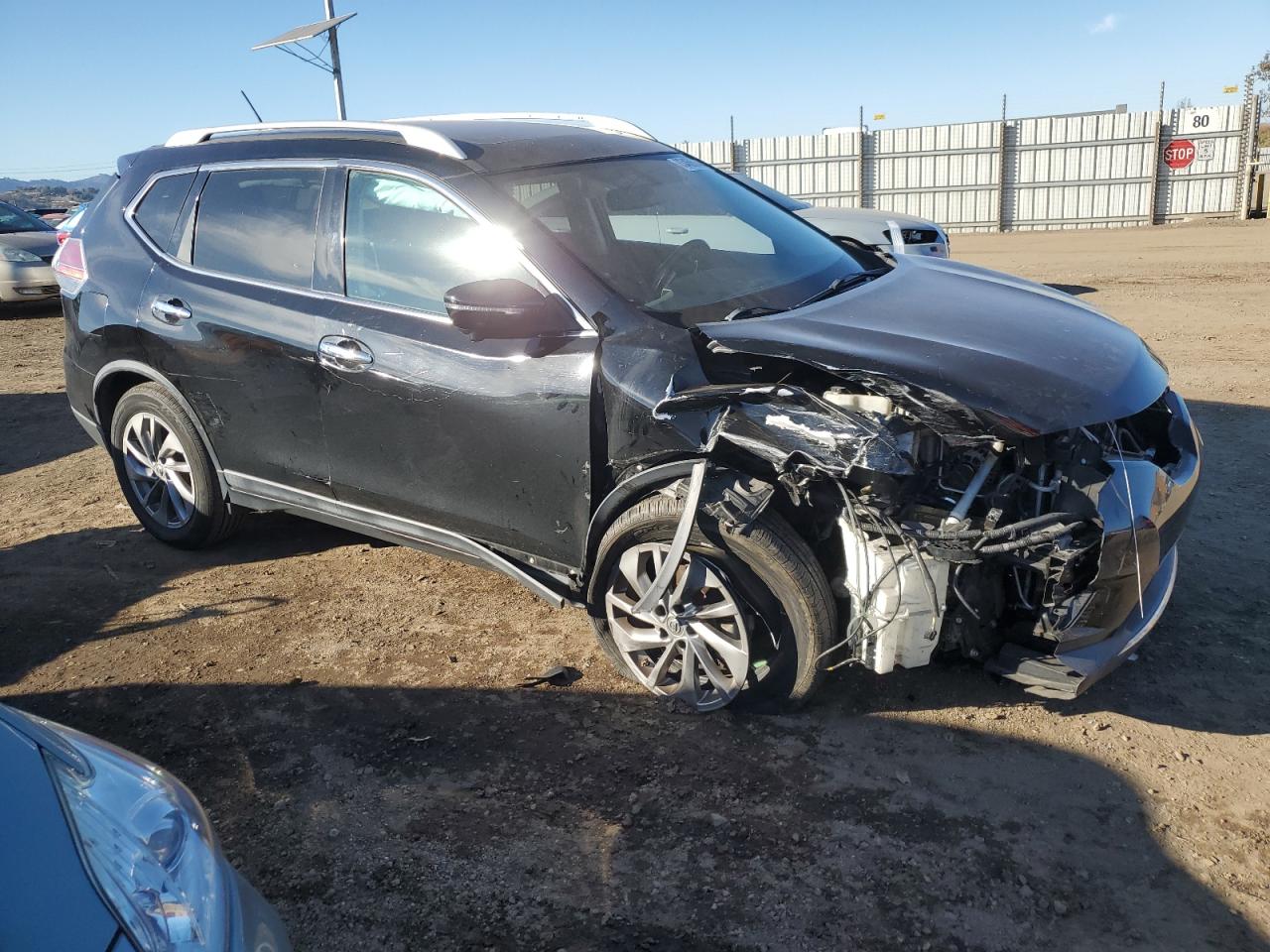2015 Nissan Rogue - Image 4