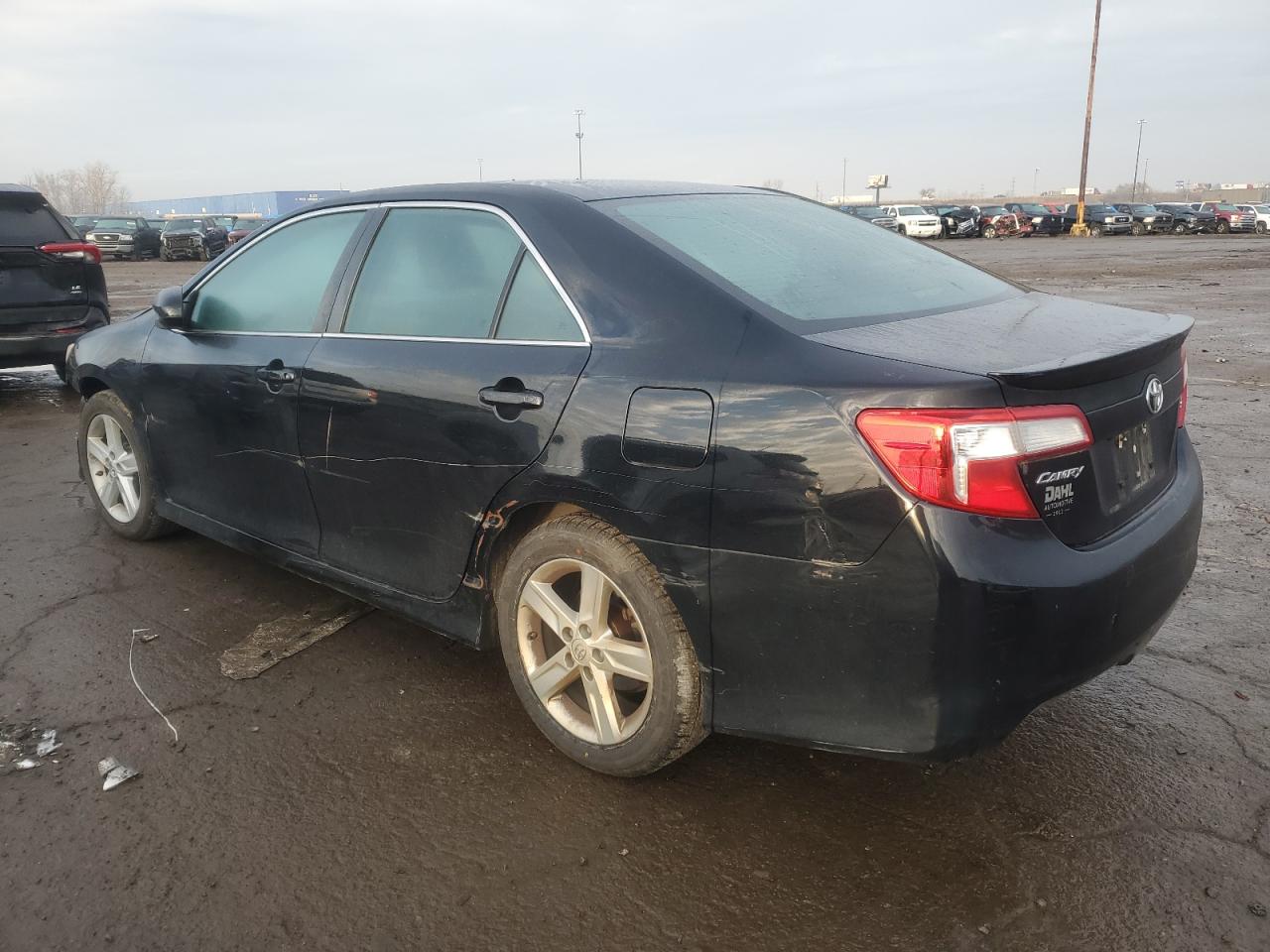 VIN 4T1BF1FK8EU353829 2014 TOYOTA CAMRY no.2