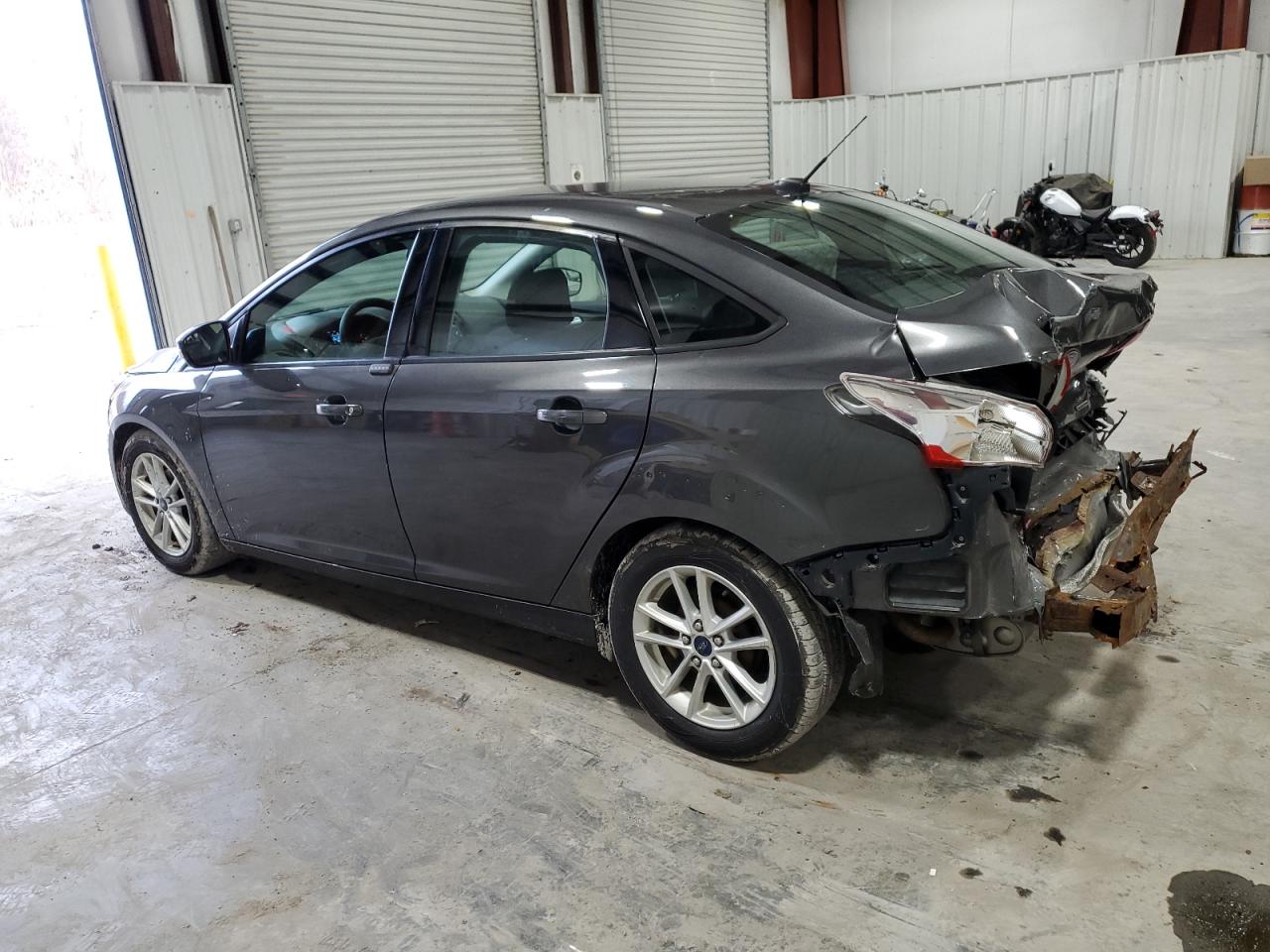 VIN 1FADP3F28FL377888 2015 FORD FOCUS no.2