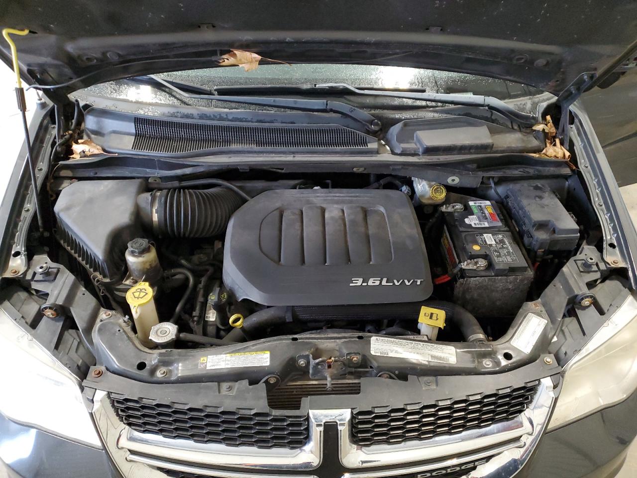 2012 Dodge Caravan - Image 12