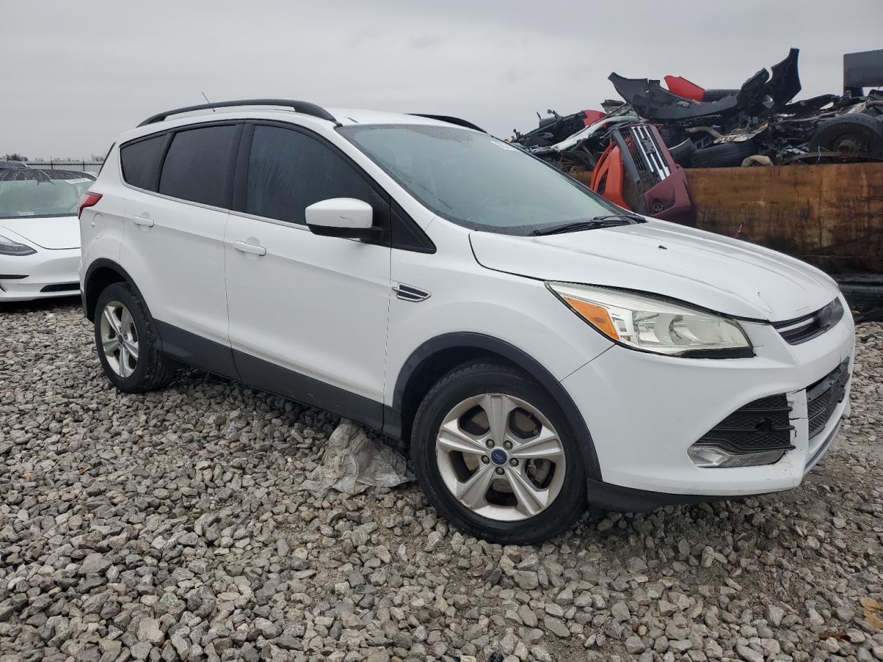 VIN 1FMCU0G96FUC81546 2015 FORD ESCAPE no.4