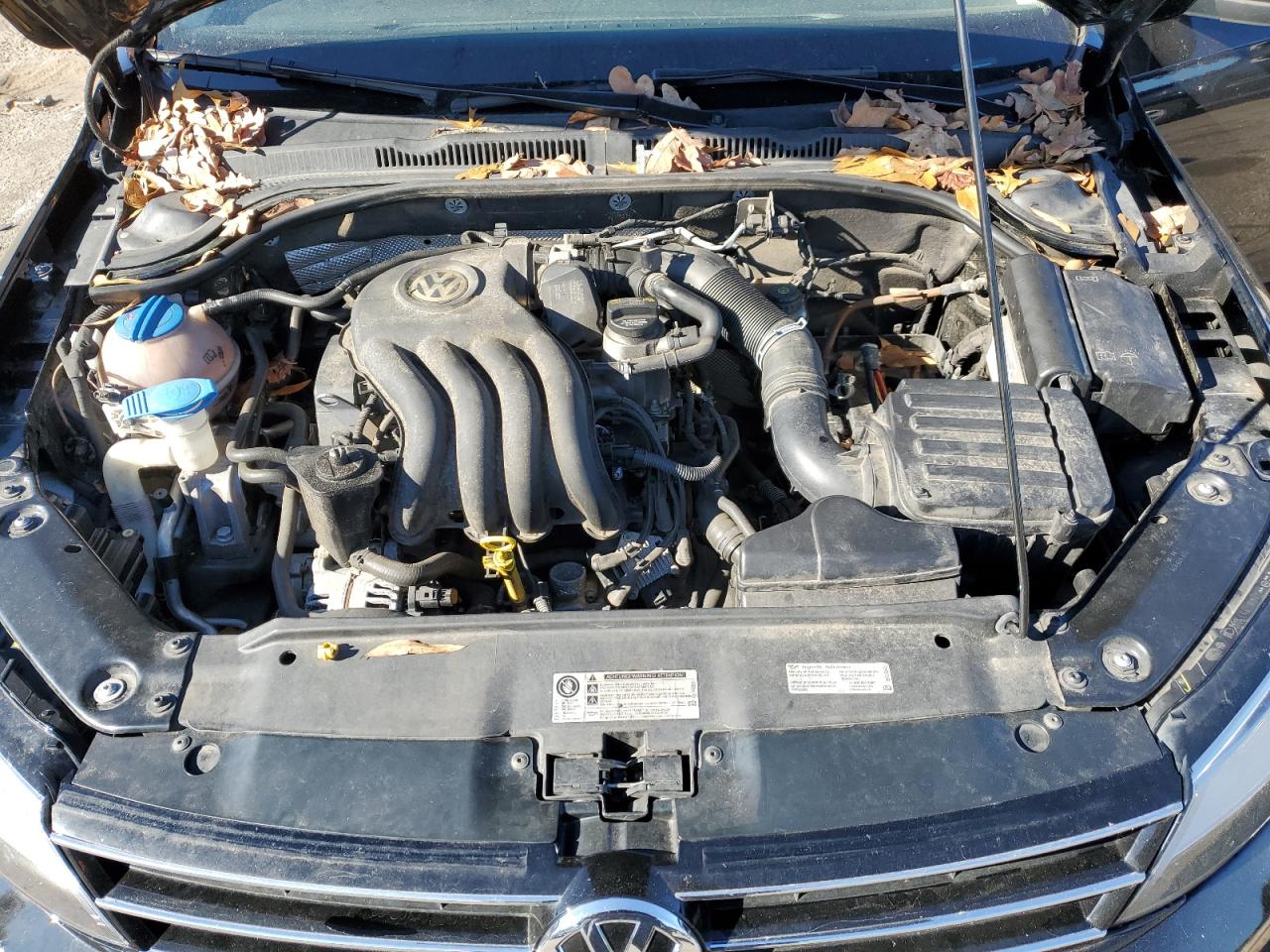 2015 Volkswagen Jetta - Image 11
