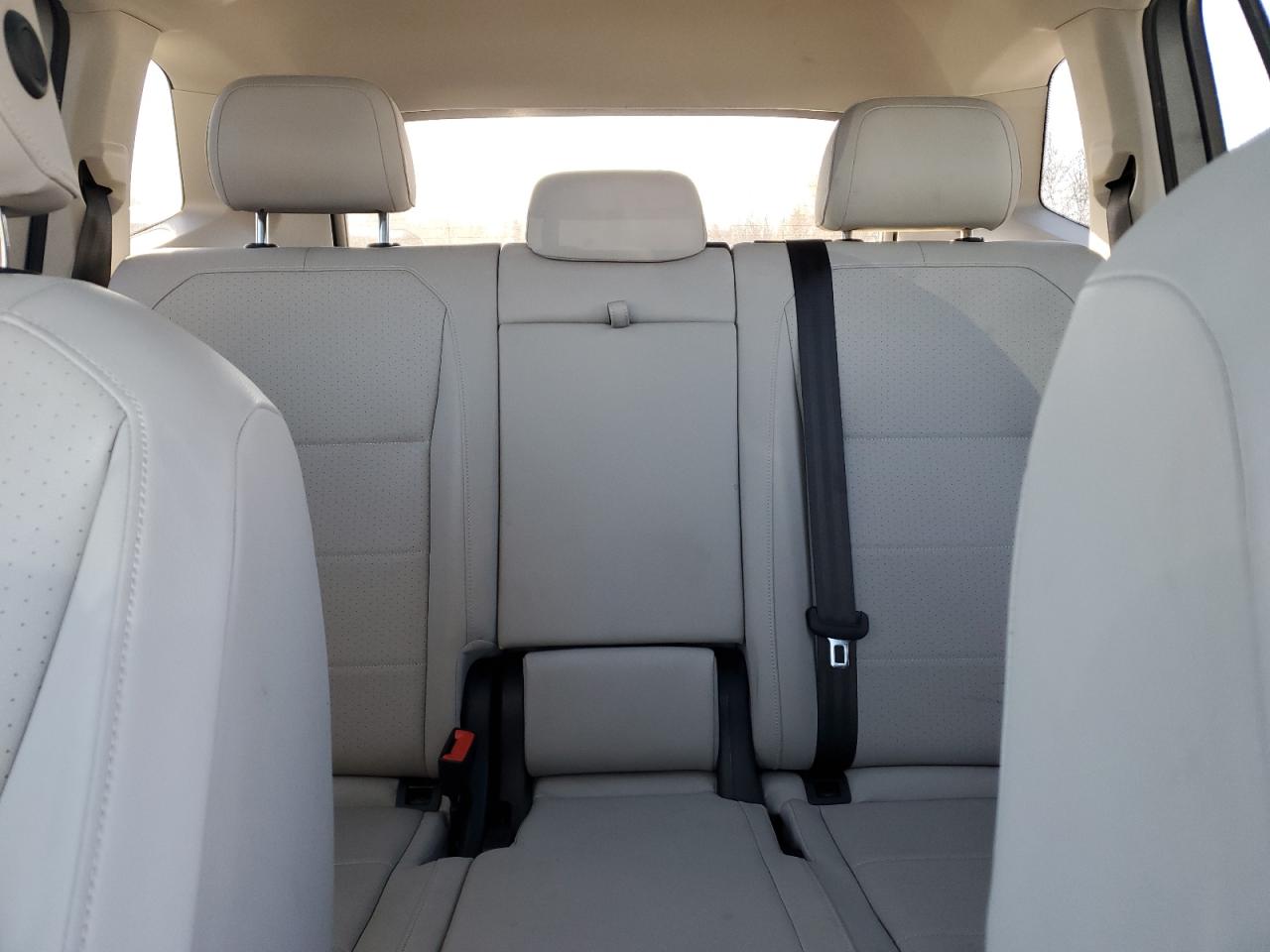 2019 Volkswagen Tiguan - Image 10