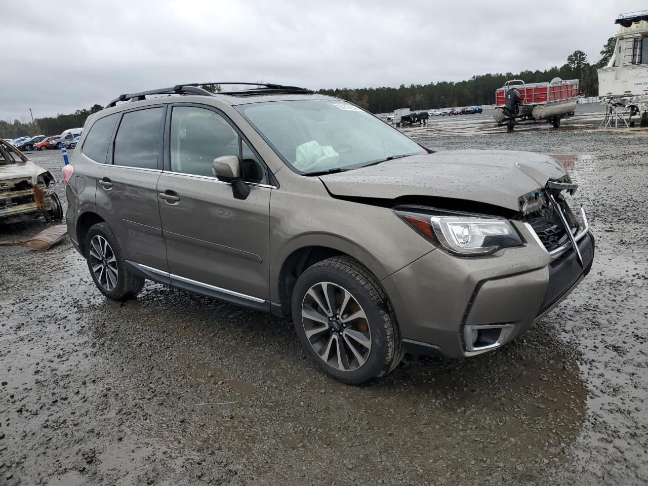 VIN JF2SJGTC2HH402296 2017 SUBARU FORESTER no.4